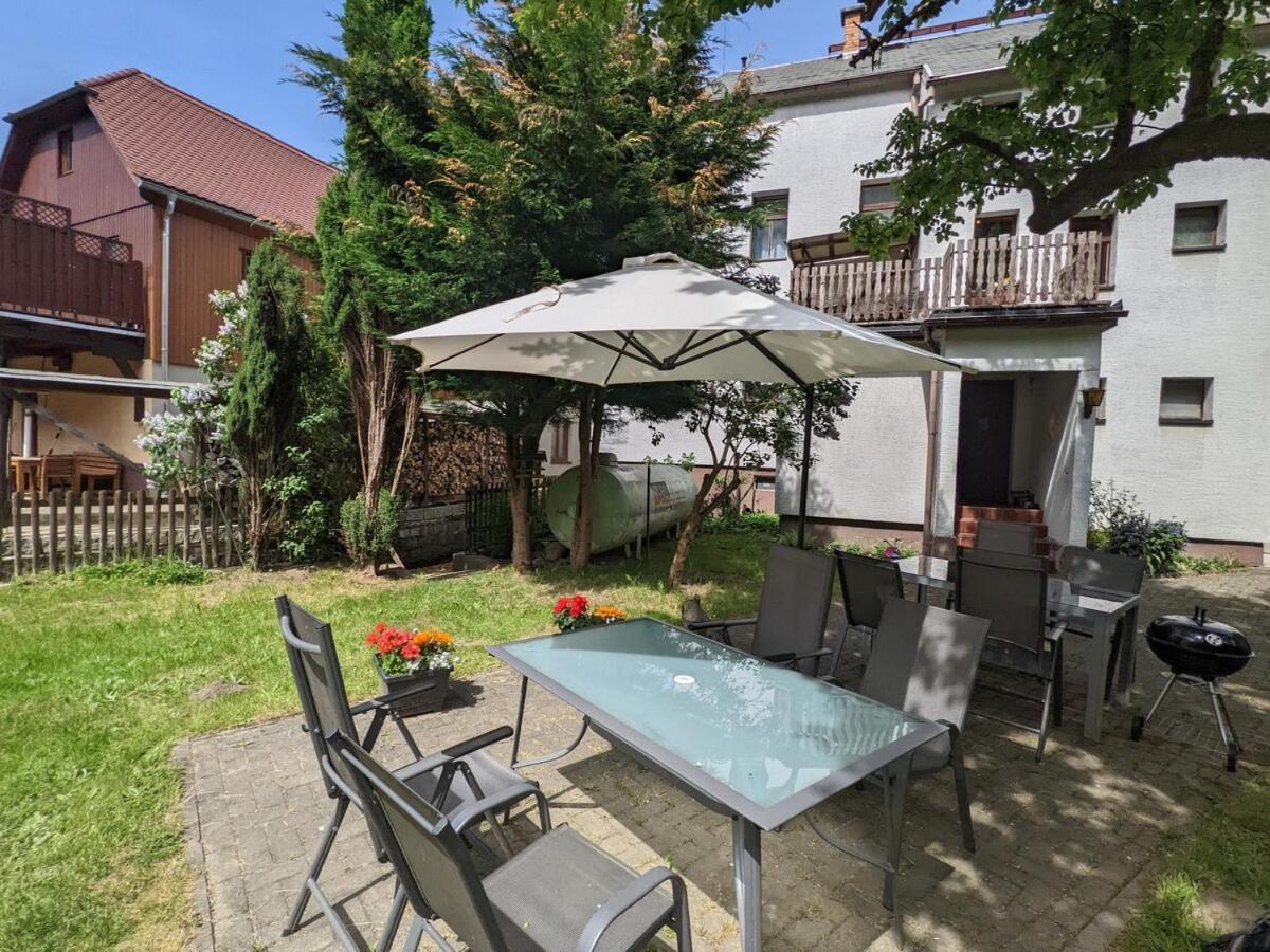 H2 - Urlaubsmagie - Garten, Pool, Terrasse, Grill Sebnitz Buitenkant foto