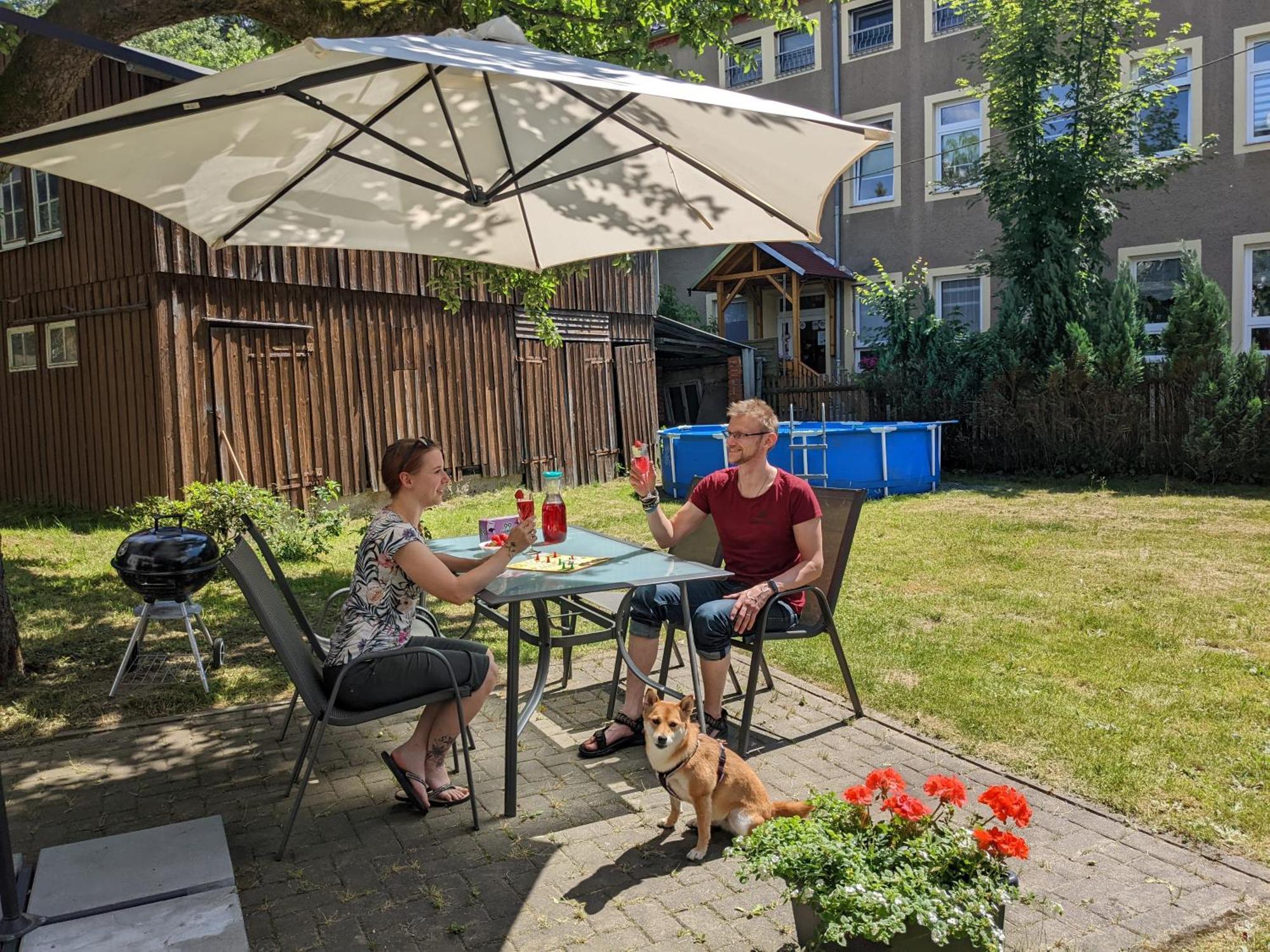 H2 - Urlaubsmagie - Garten, Pool, Terrasse, Grill Sebnitz Buitenkant foto