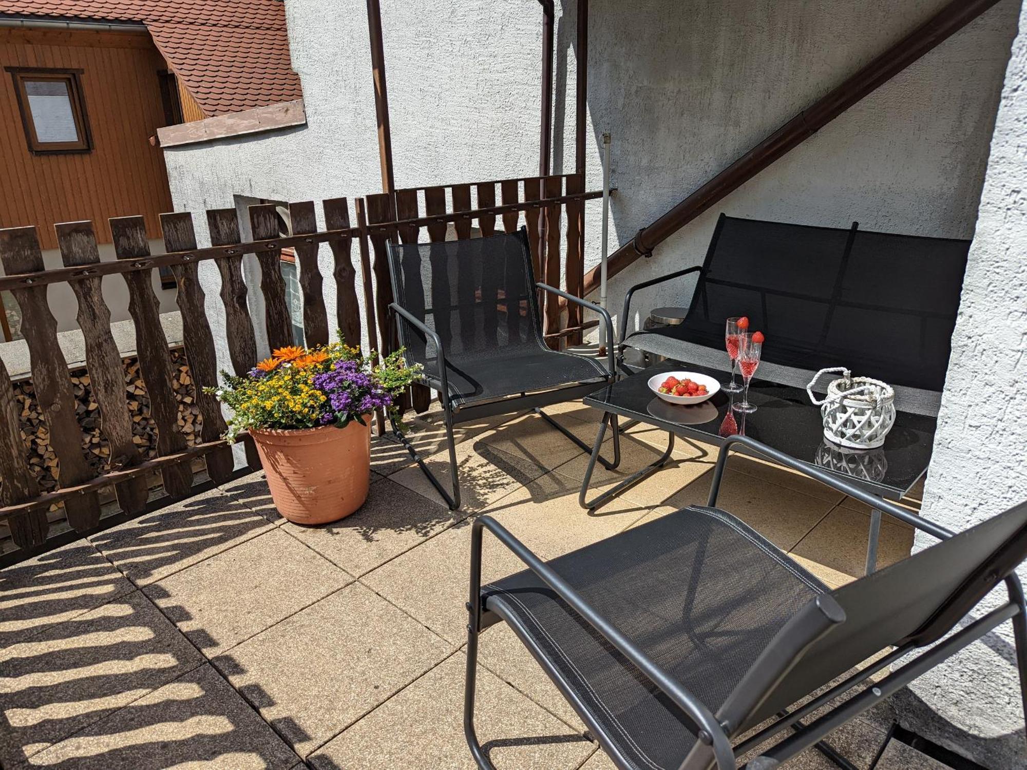 H2 - Urlaubsmagie - Garten, Pool, Terrasse, Grill Sebnitz Buitenkant foto